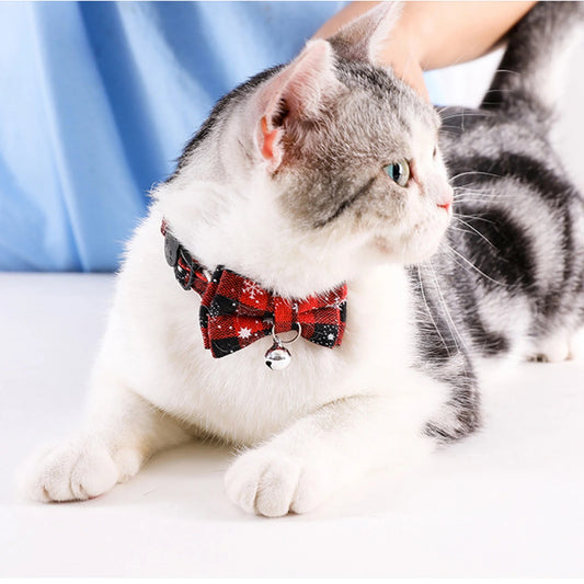 Christmas Safety Collar for Cats With Bow and Bell