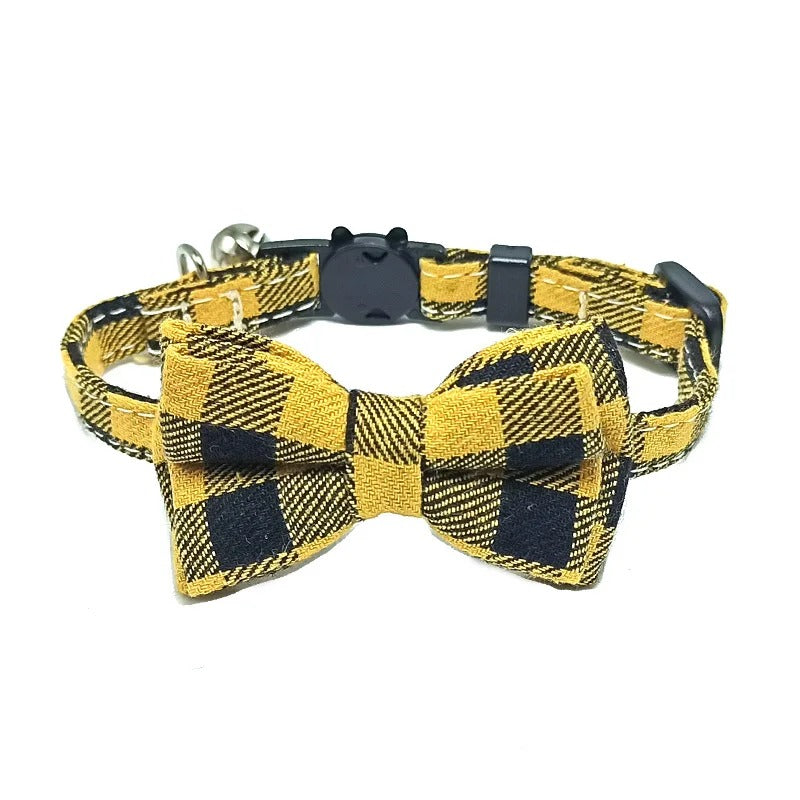 Collar de seguridad para gatos con lazo y cascabel